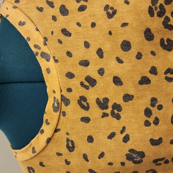 MTS leopard top - Picture 2 of 10